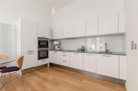 Sitting Room/Kitchen