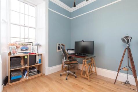 Bedroom/Study