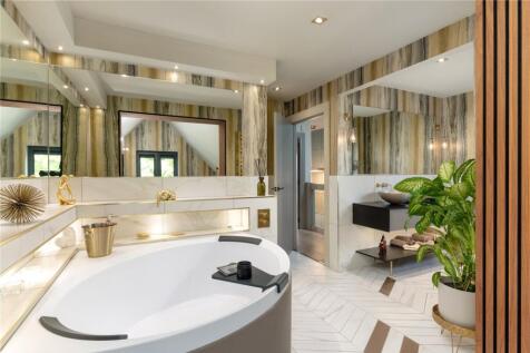 En-Suite Bathroom