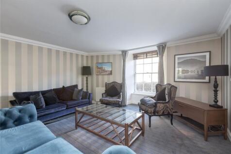 Dining/Sitting Room