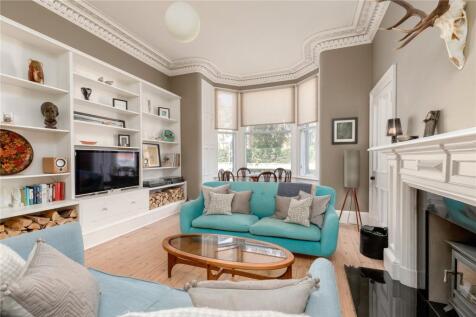 Sitting/Dining Room