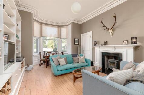 Sitting/Dining Room