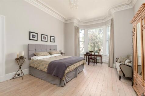 Principakl Bedroom