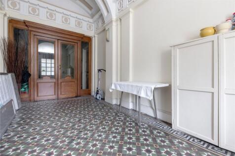 Vestibule Entrance