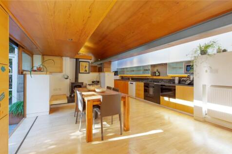 Kitchen/Living Room