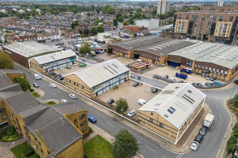 cap_ind_falcon_drone_008