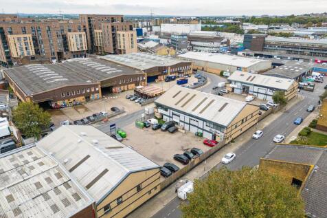 cap_ind_falcon_drone_006