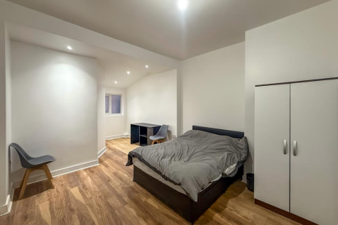 Double Bedroom