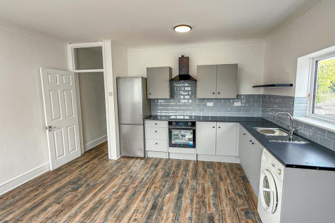 Lounge / Kitchen