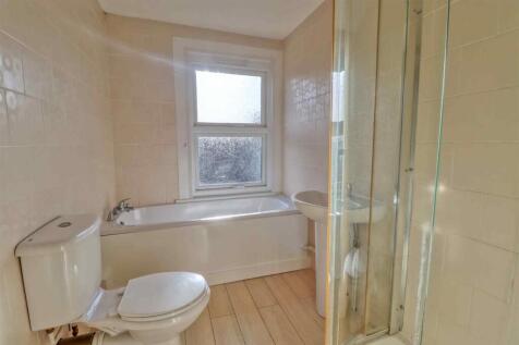 bath 1.jpg