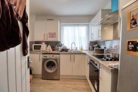 kitchen 1.jpg
