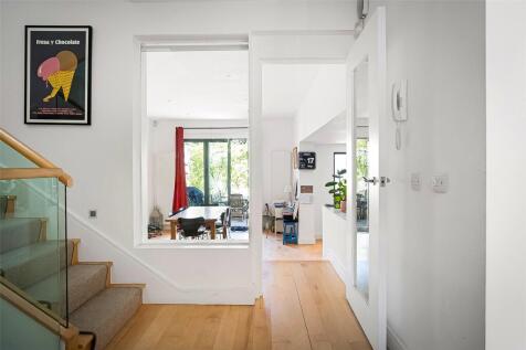 House. Partnership