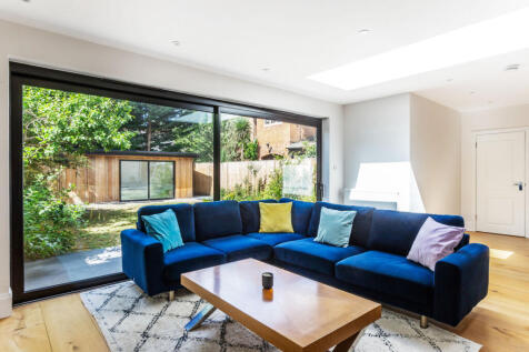 House. Partnership