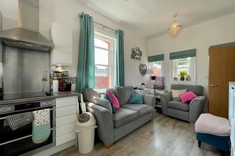 Lounge Kitchen