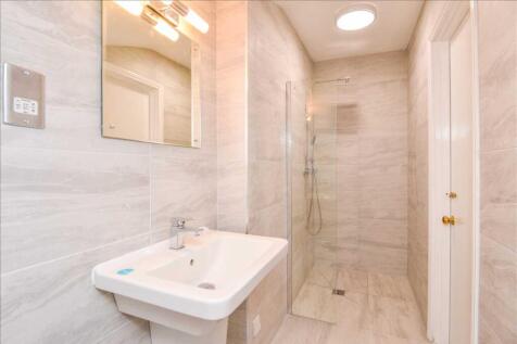 Ensuite shower room
