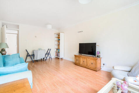 Sitting/Dining Room