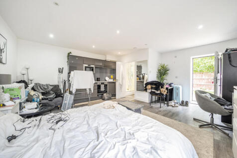 1362046-2-68e9040...