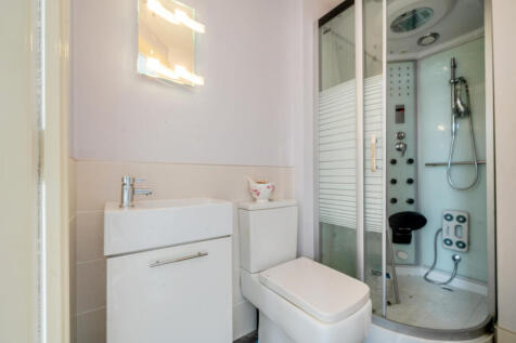 1363879-11-68e90a...