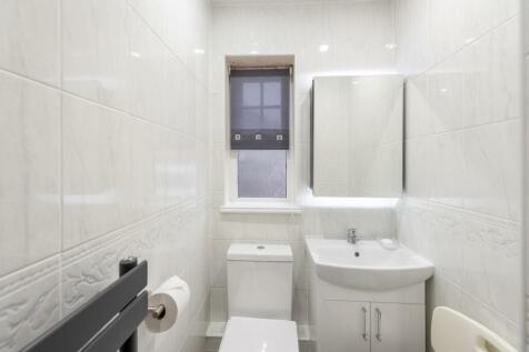 En-Suite -1