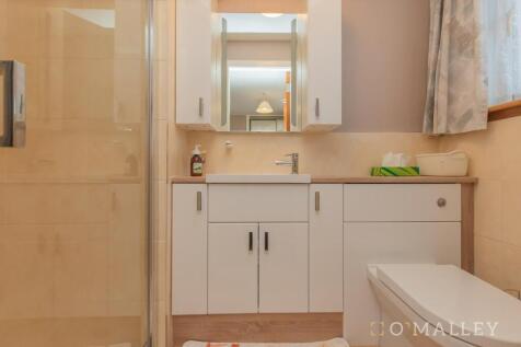 Bedroom 1 En-Suite