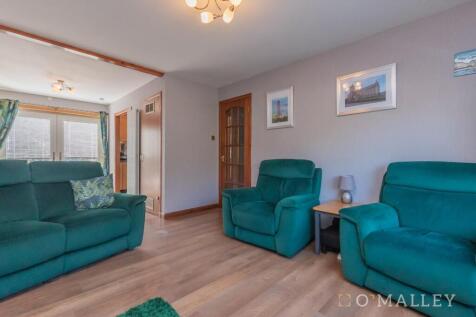 8. Living Room 4.jpg