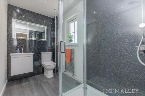 Bedroom 1 En-Suite