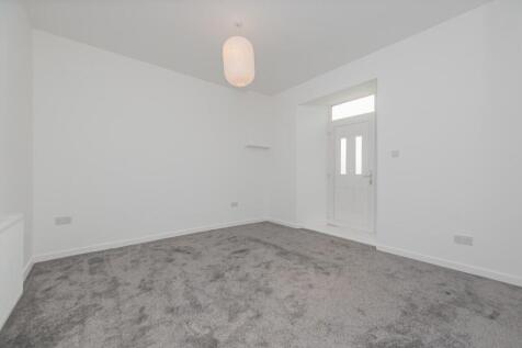 6. Bedroom 2 (1).jpg