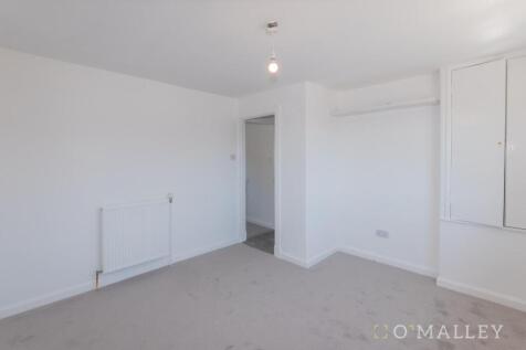 Master bedroom (2)