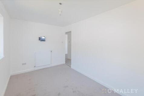 Bedroom 2 (2)