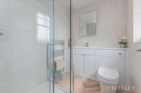 Bedroom 1 En-Suite