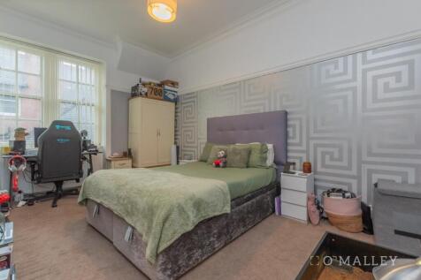 43. Bedroom 2 1.jpg