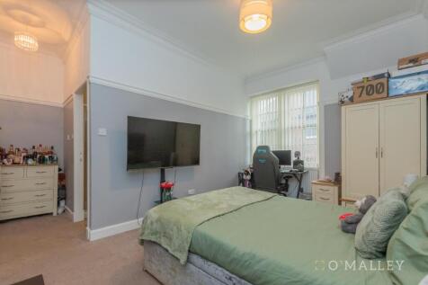 44. Bedroom 2 2.jpg