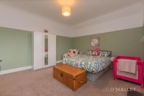 52. Bedroom 3 4.jpg