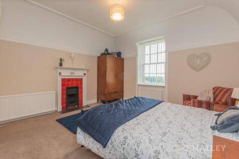 56. Bedroom 4 4.jpg