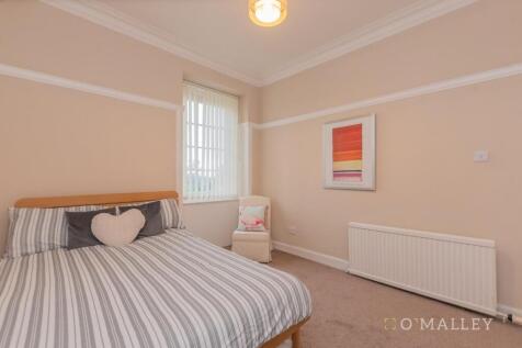 62. Bedroom 6 3.jpg