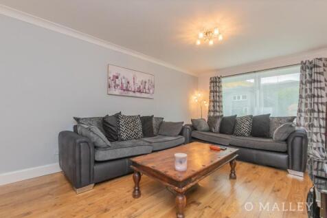 8. Living Room 2.jpg