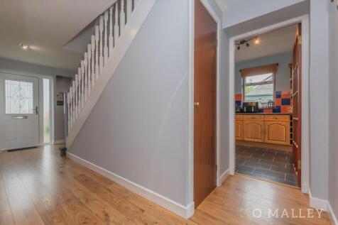 6. Hallway 2.jpg