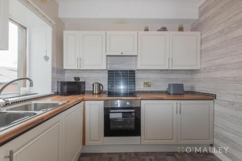 Kitchen 1.jpg