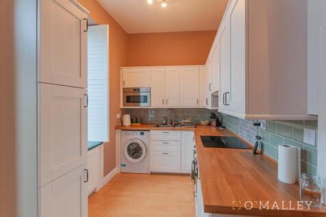Kitchen (2).jpg
