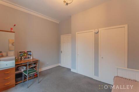 Bedroom 2 (2).jpg