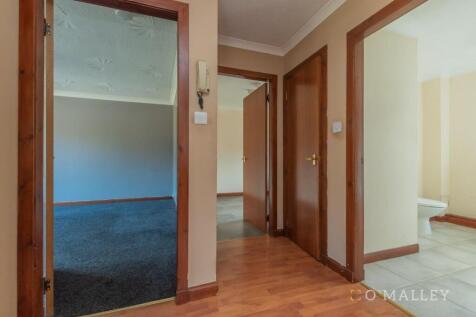 5. Hallway 2.jpg