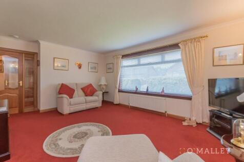 9. Living Room 3.
