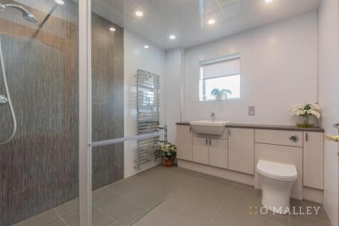 29. Bathroom 2.