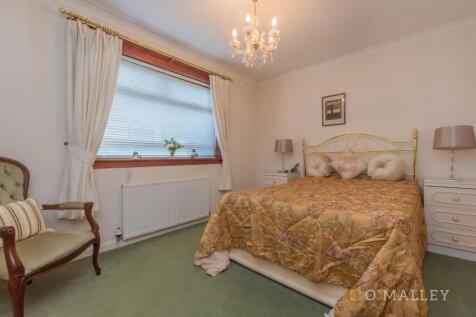 21. Bedroom 2 1.