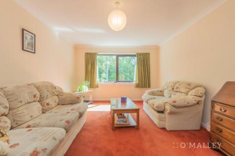 8. Living Room 2.jpg