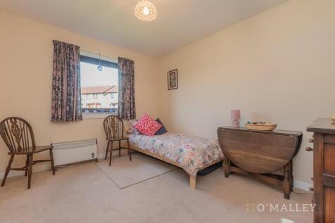 23. Bedroom 2 1.jpg