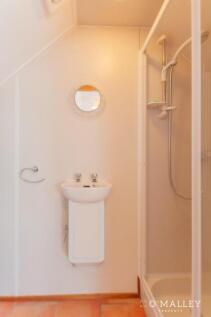 Ensuite (3).jpg