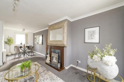 25 Whitefield Crescent-02.jpg