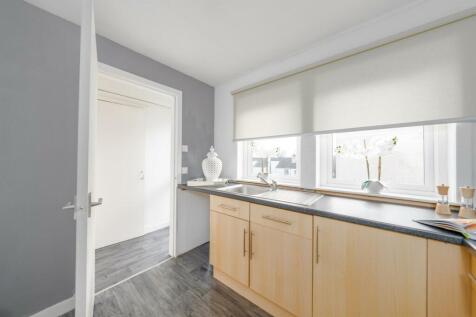25 Whitefield Crescent-07.jpg