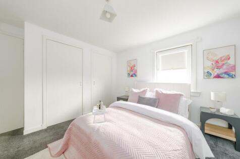 25 Whitefield Crescent-11.jpg